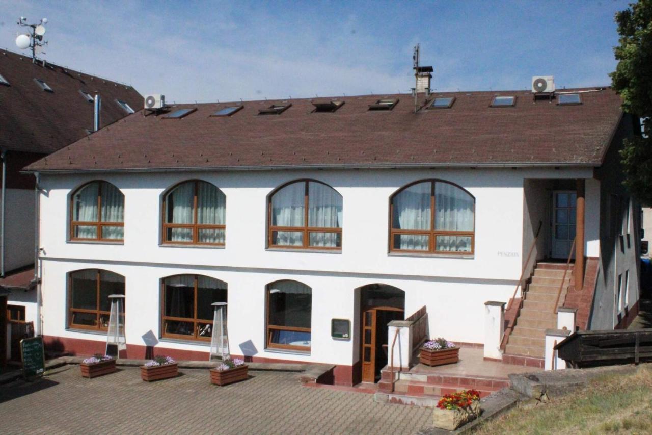 Restaurace A Penzion U Svate Barbory Ústí nad Labem Eksteriør bilde