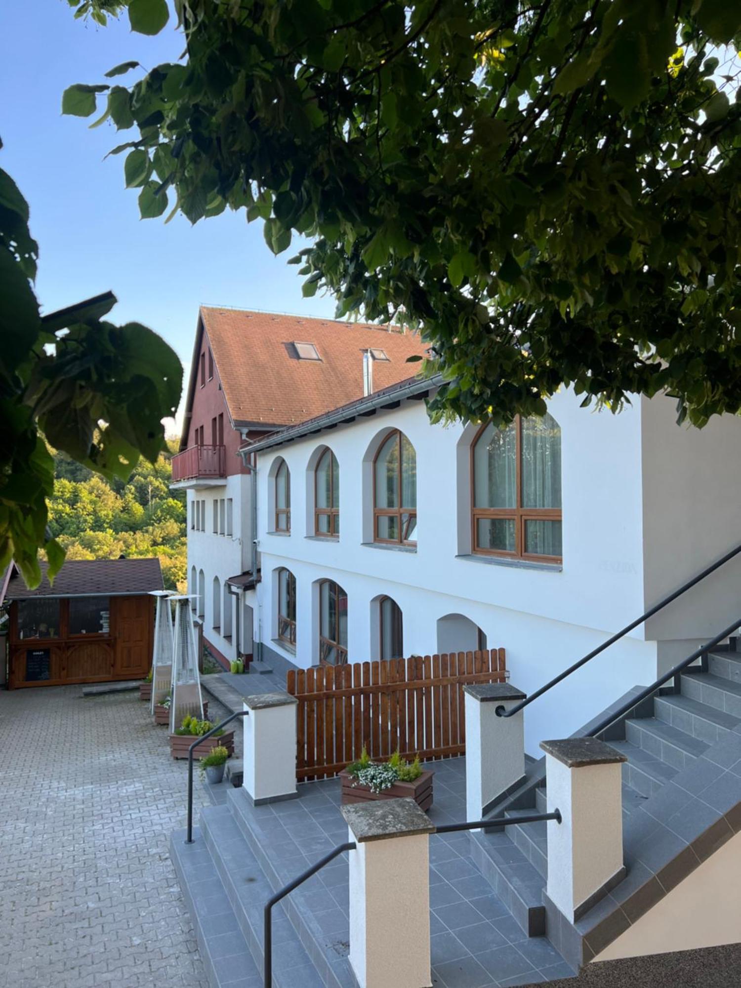 Restaurace A Penzion U Svate Barbory Ústí nad Labem Eksteriør bilde