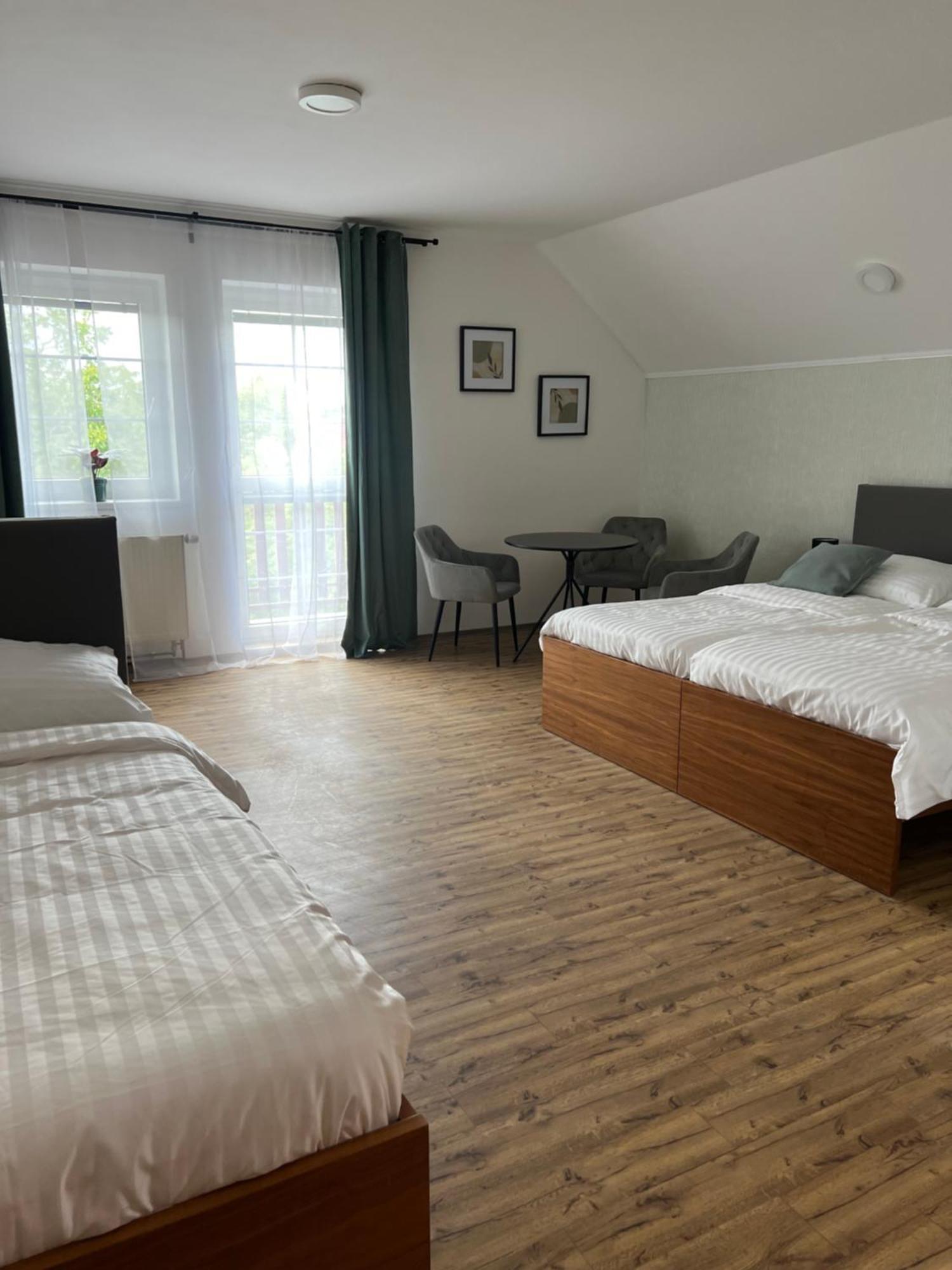 Restaurace A Penzion U Svate Barbory Ústí nad Labem Eksteriør bilde